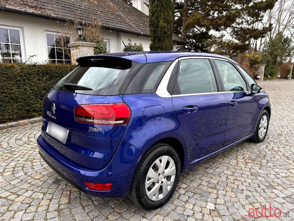 2017' Citroen C4 Picasso photo #4