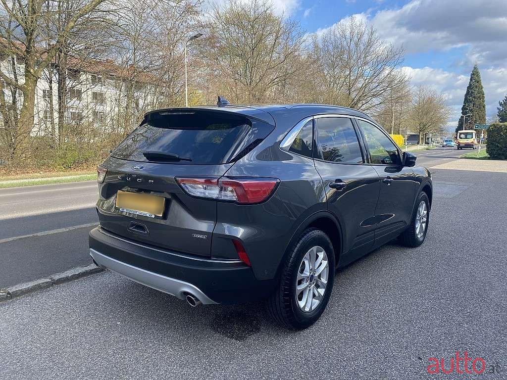 2022' Ford Kuga photo #4