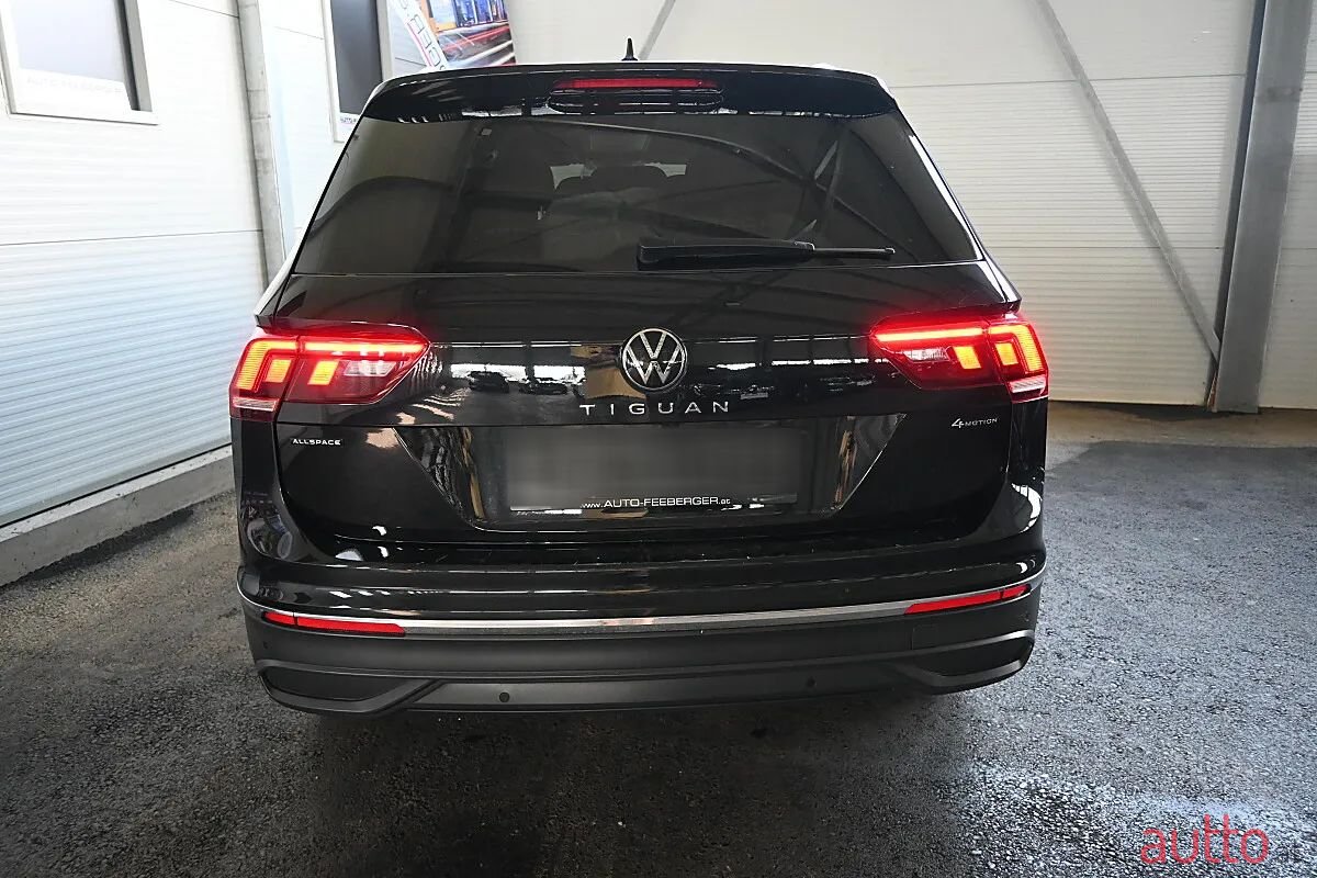 2023' Volkswagen Tiguan photo #6