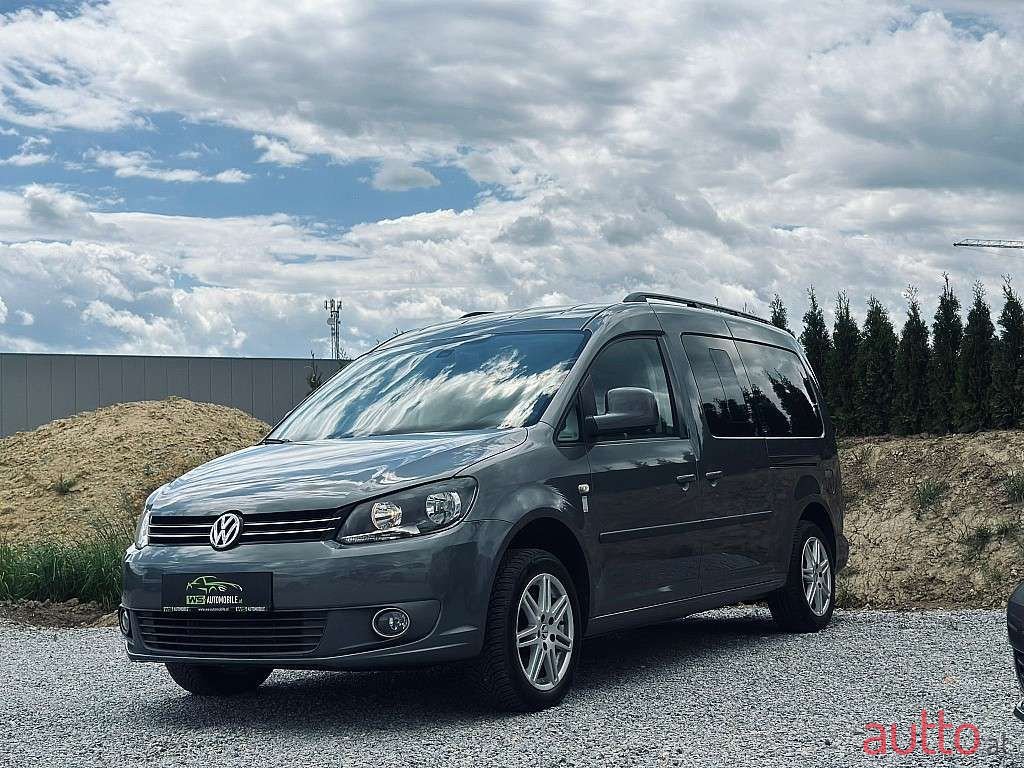 2011' Volkswagen Caddy photo #5