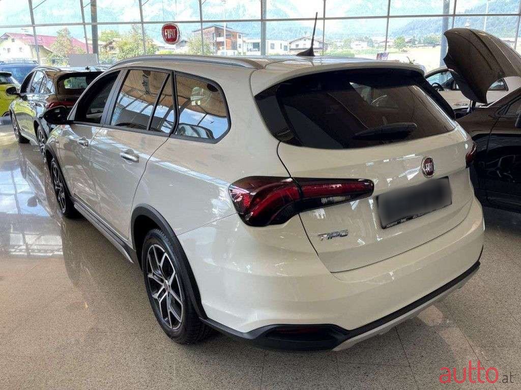 2023' Fiat Tipo photo #3