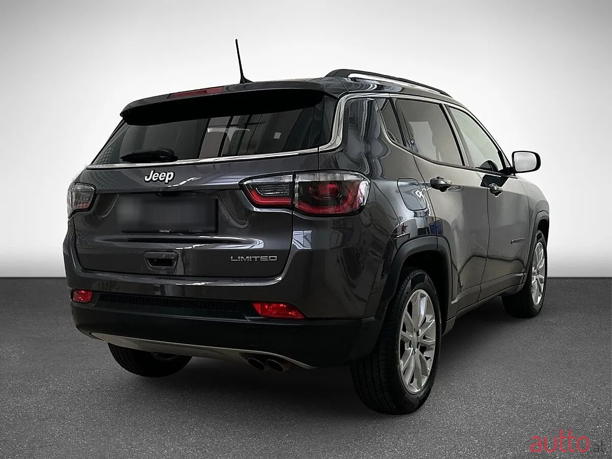 2020' Jeep Compass photo #4