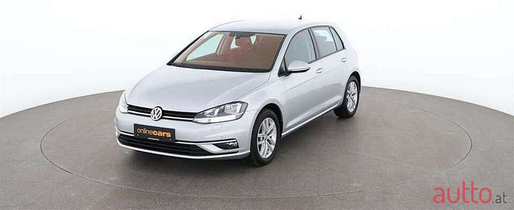 2019' Volkswagen Golf photo #1