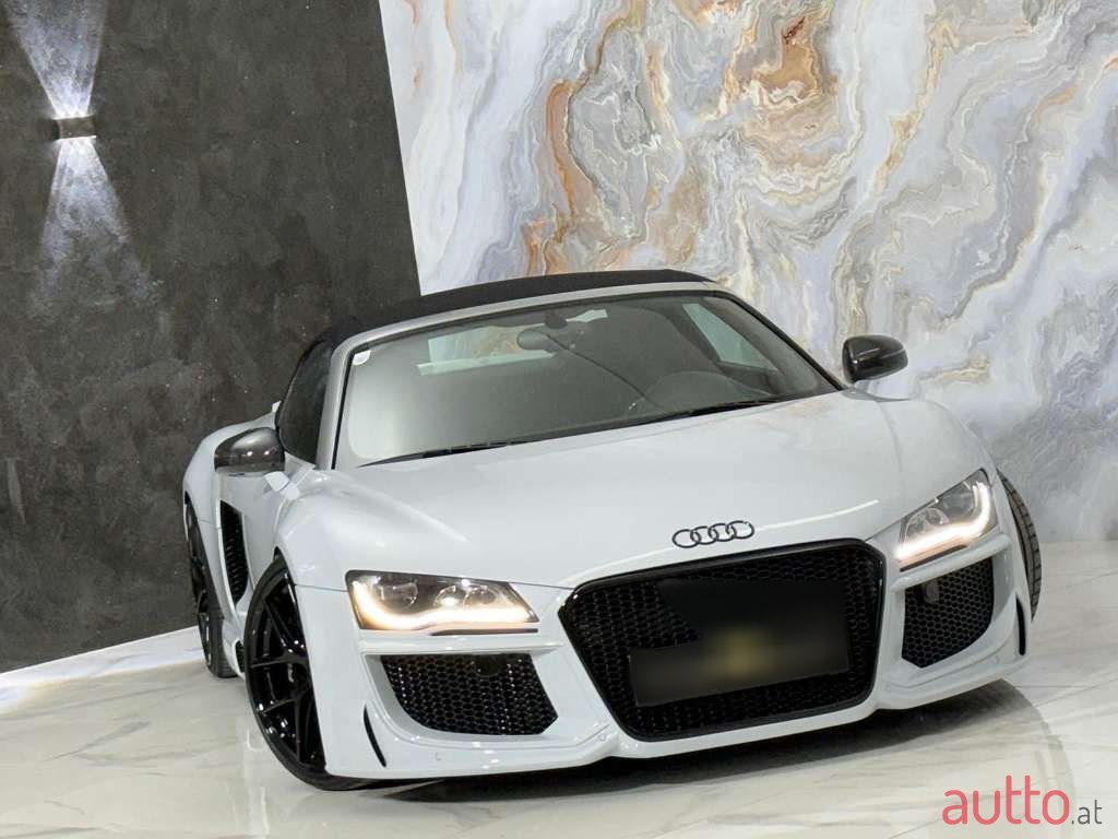 2011' Audi R8 photo #3