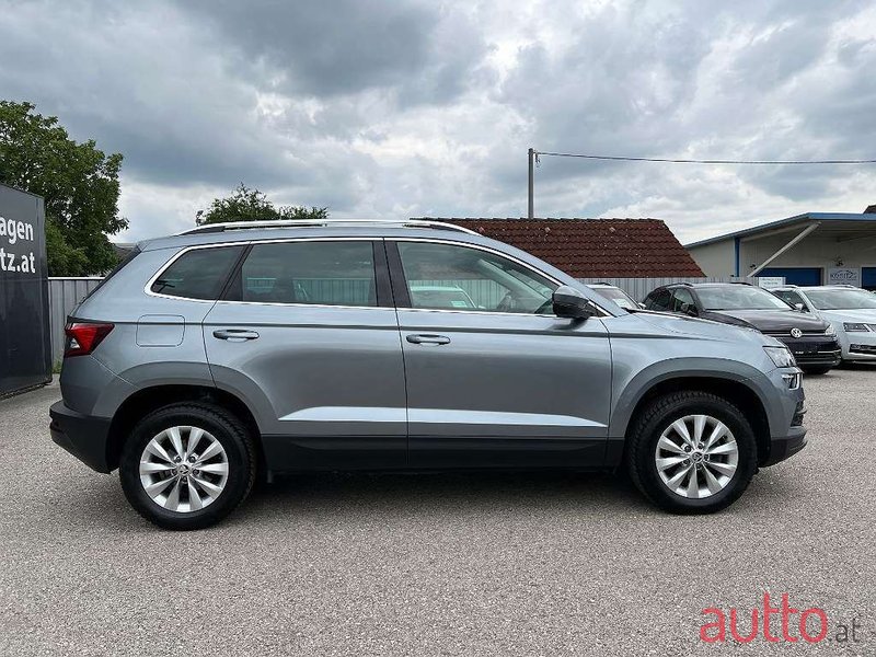 2020' Skoda Karoq photo #3