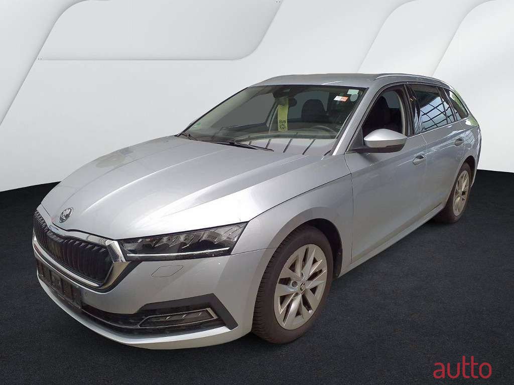 2020' Skoda Octavia photo #1