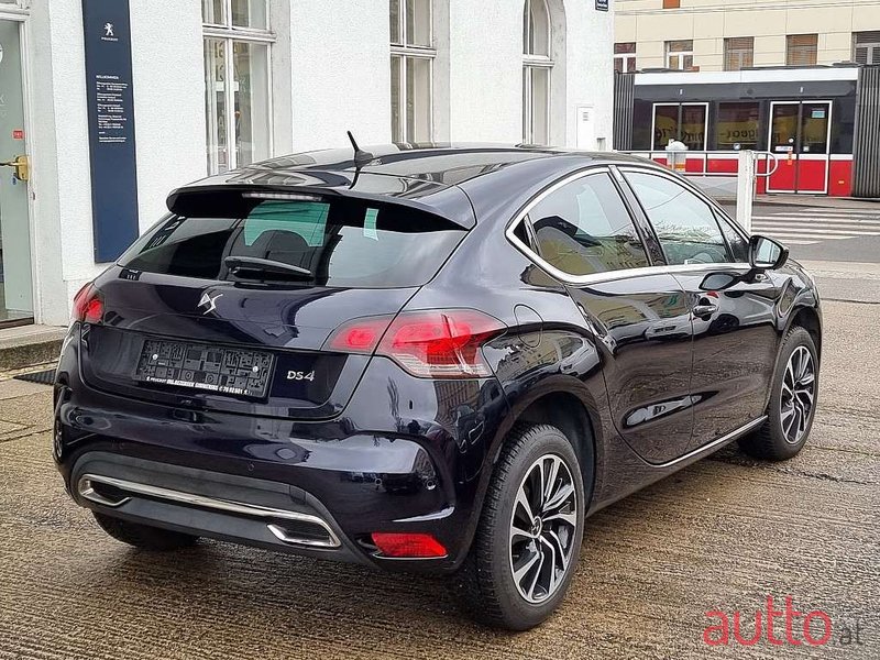 2015' Citroen DS4 photo #3