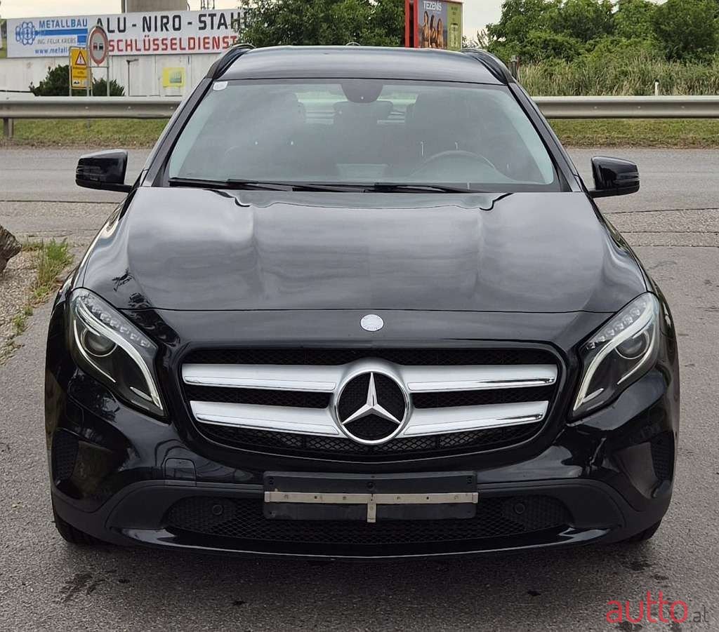 2014' Mercedes-Benz Gla-Klasse photo #6