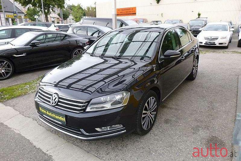 2012' Volkswagen Passat photo #1