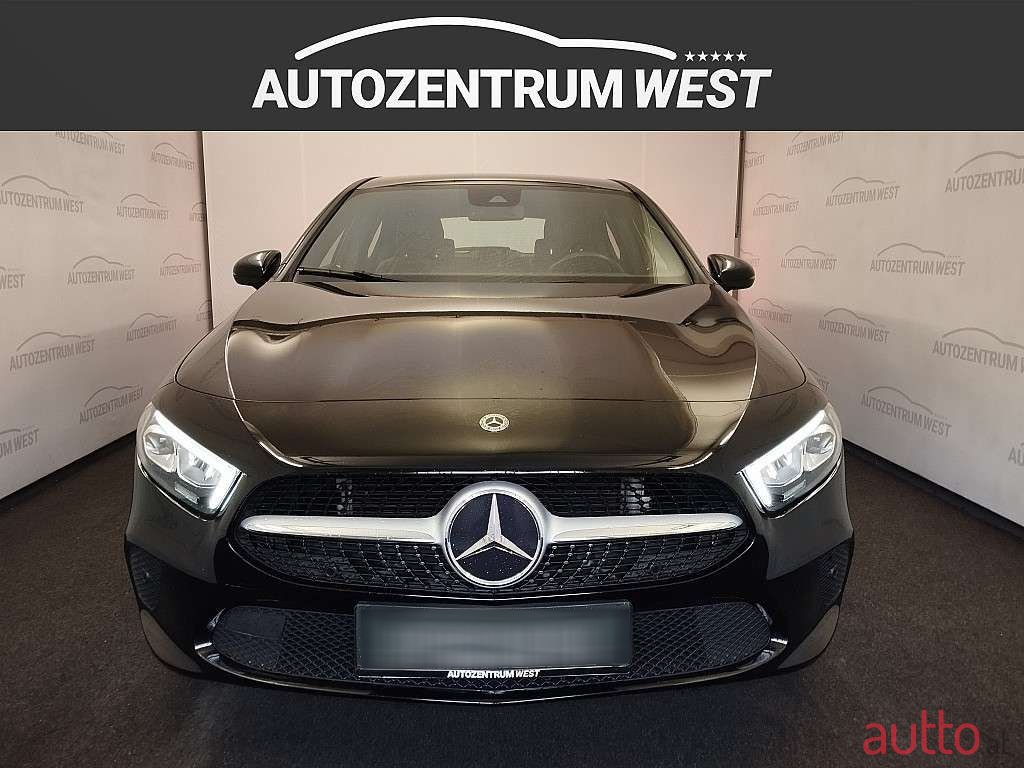 2019' Mercedes-Benz A-Klasse photo #2