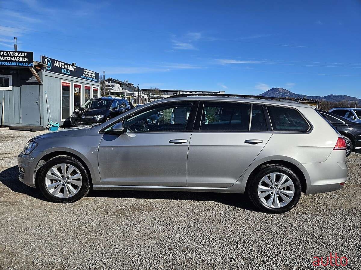 2016' Volkswagen Golf photo #5