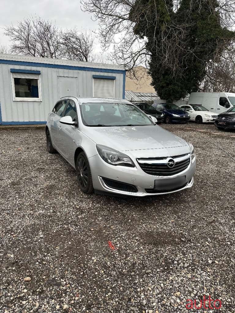 2017' Opel Insignia photo #2