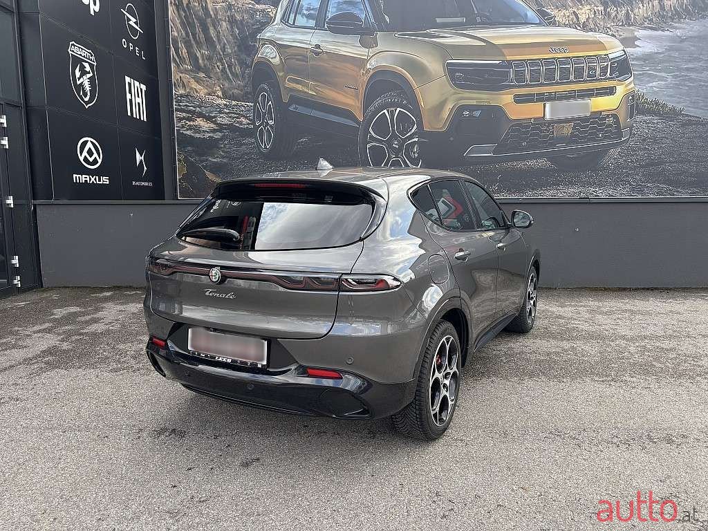 2023' Alfa Romeo Tonale photo #2