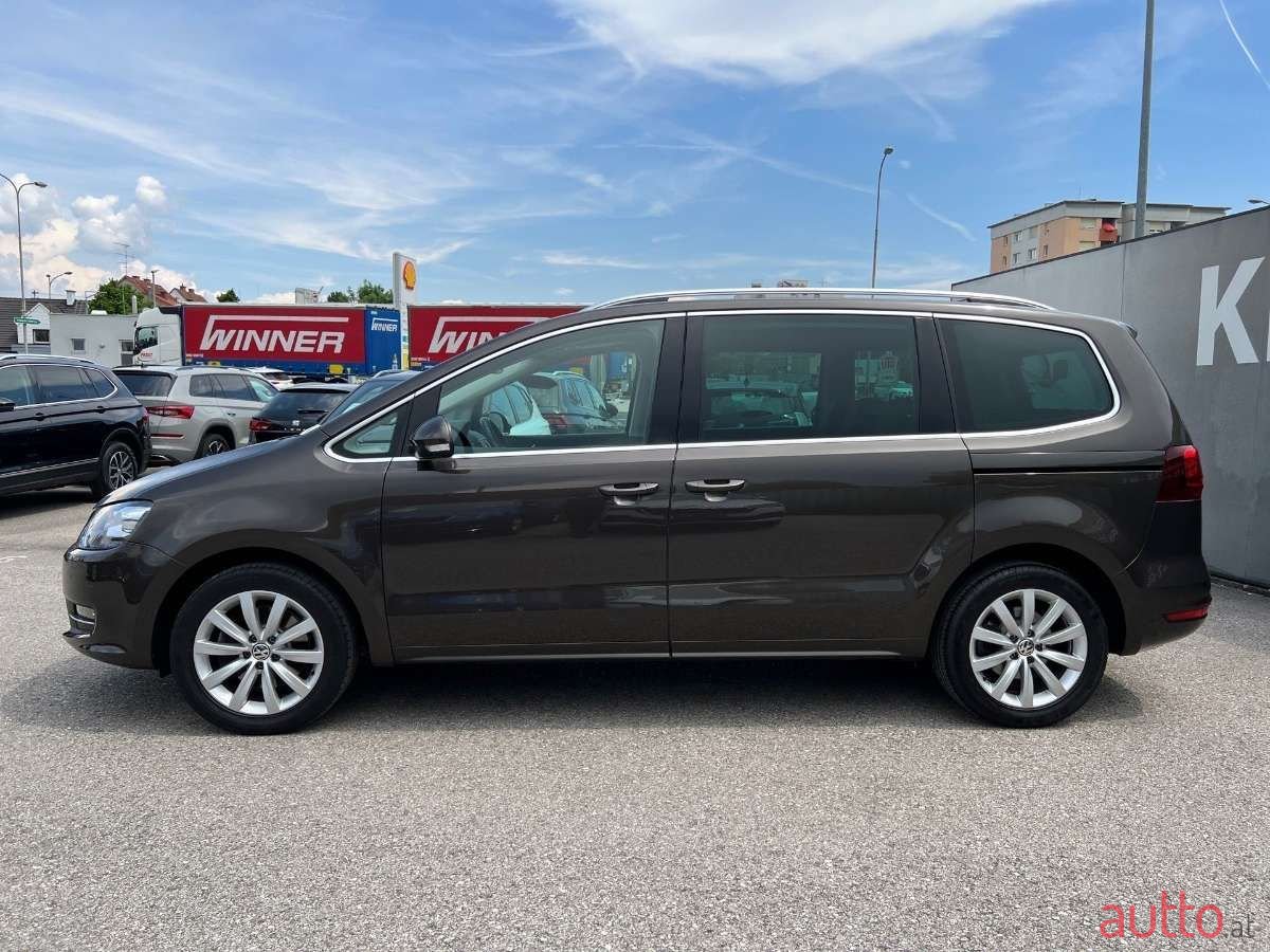 2019' Volkswagen Sharan photo #6