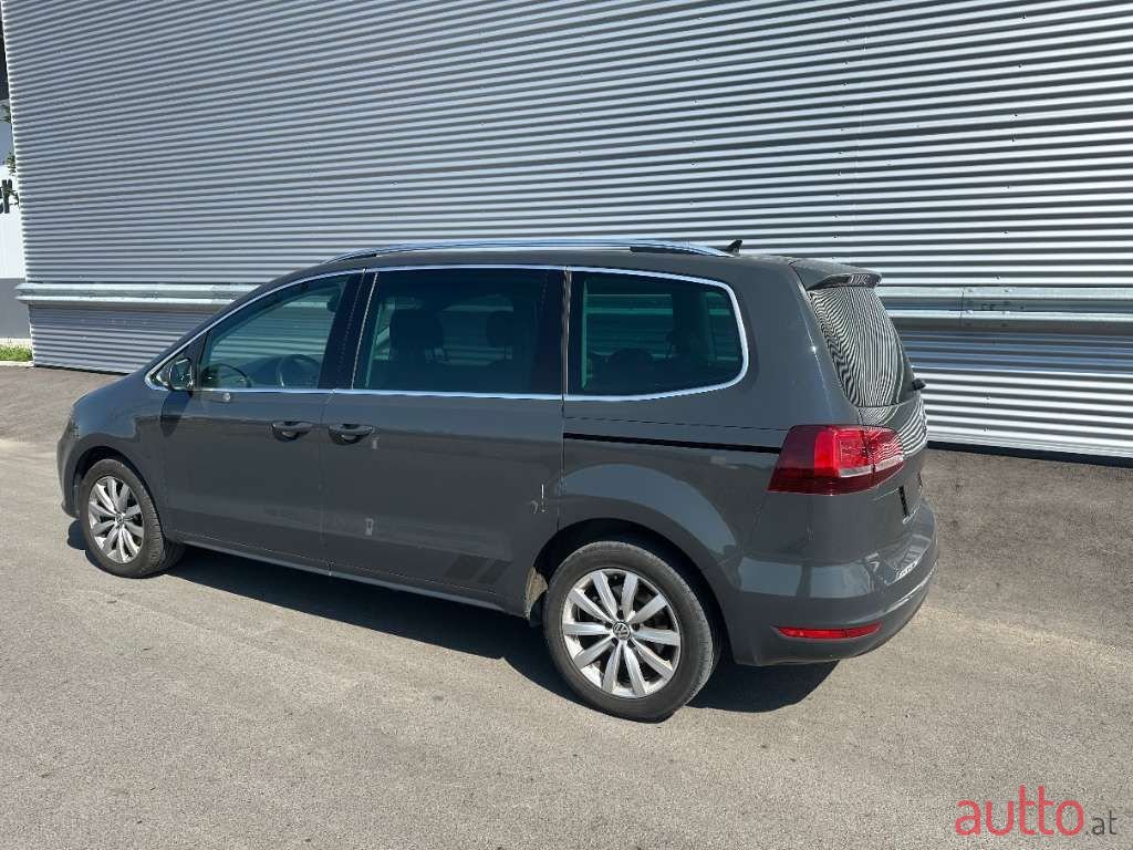 2018' Volkswagen Sharan photo #6