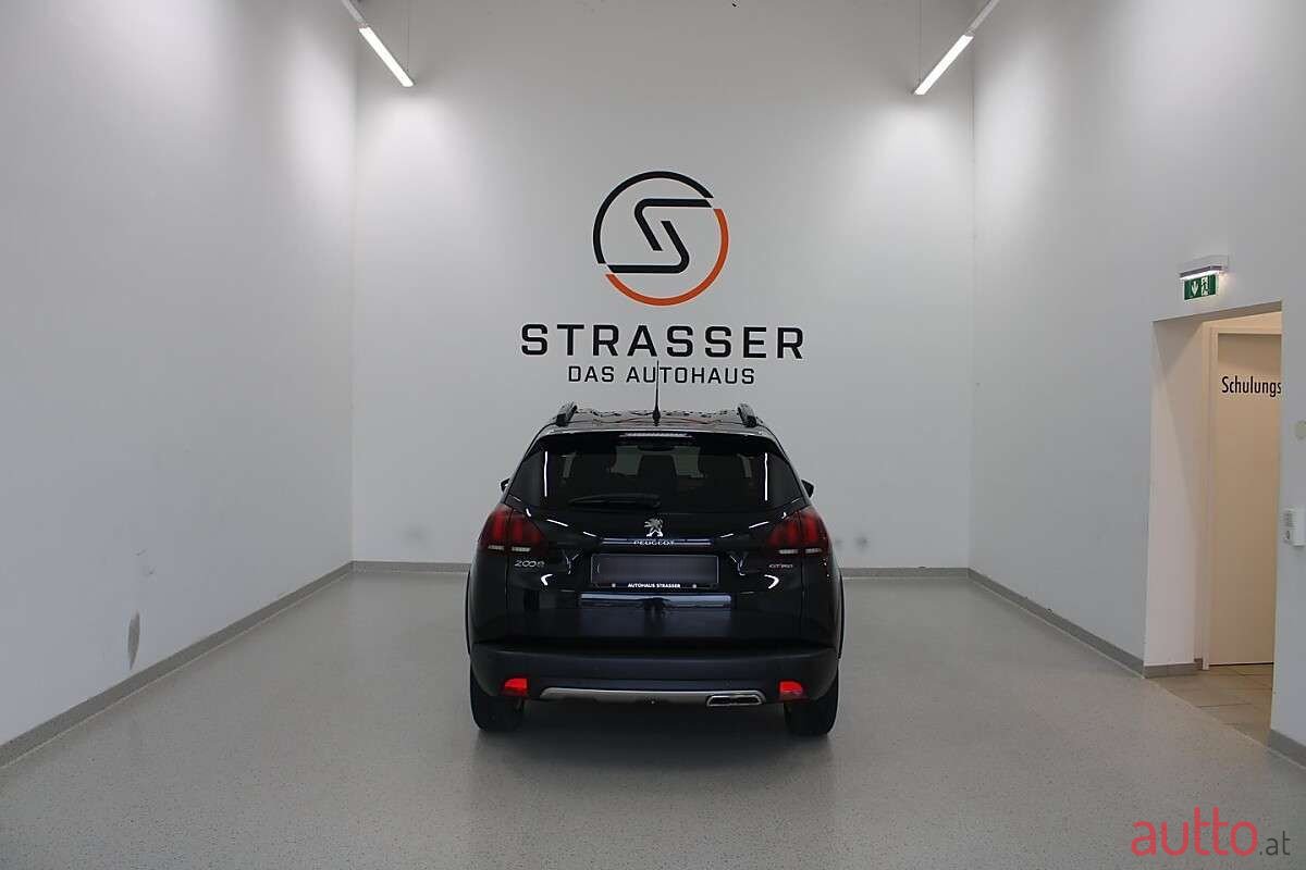 2018' Peugeot 2008 photo #3