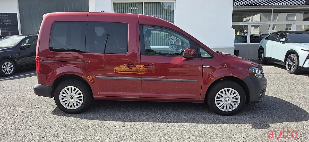 2018' Volkswagen Caddy photo #3