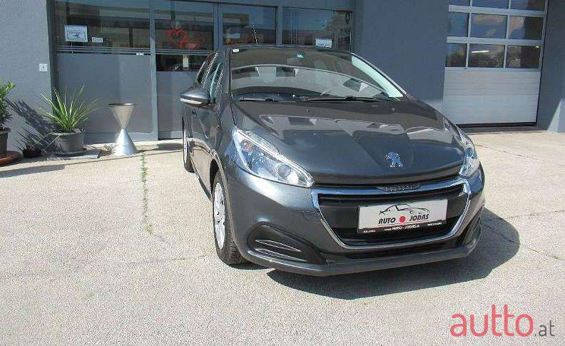 2017' Peugeot 208 photo #1