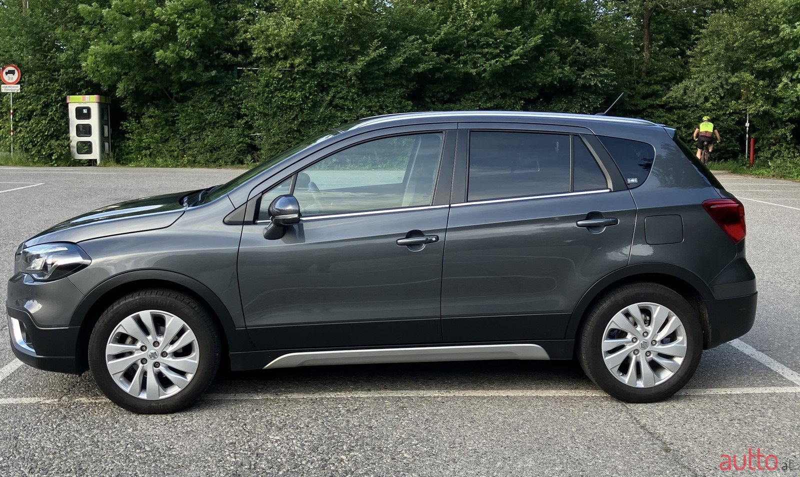 2019' Suzuki SX4 S-Cross photo #2