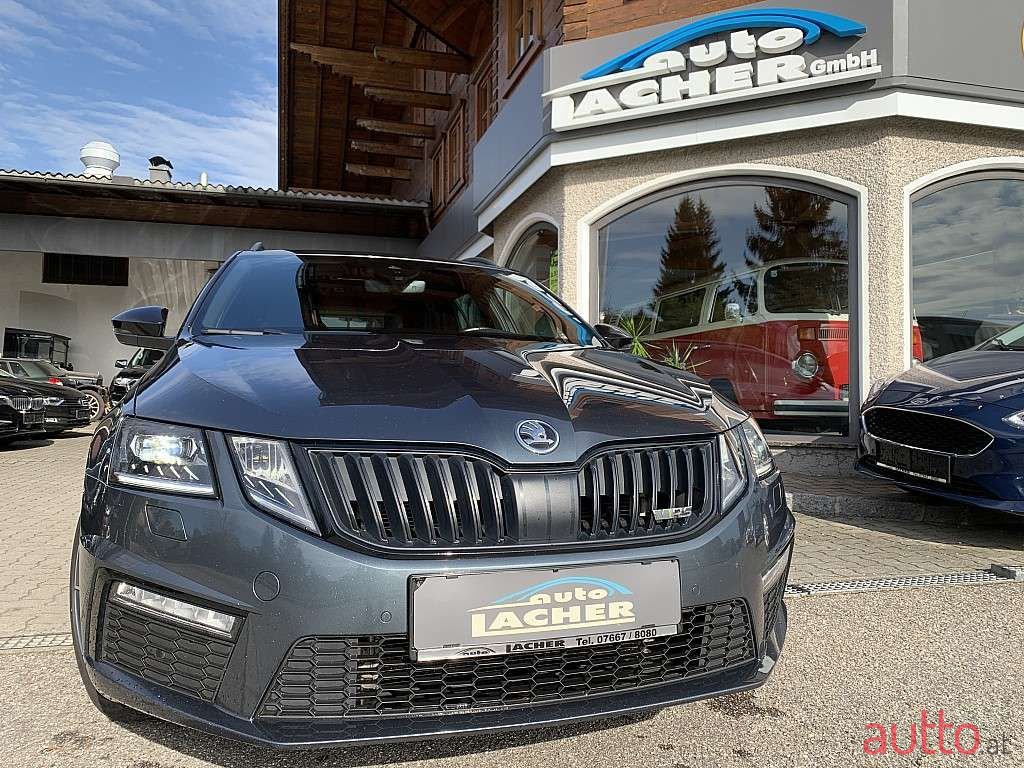 2019' Skoda Octavia photo #2