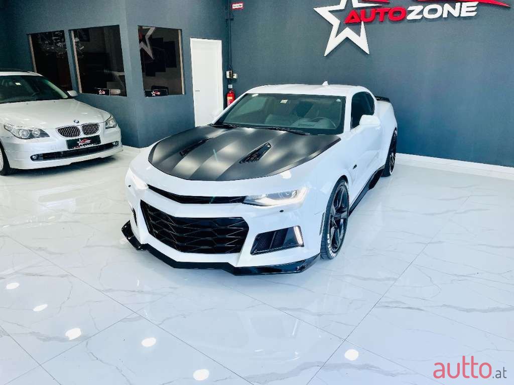2017' Chevrolet Camaro photo #6