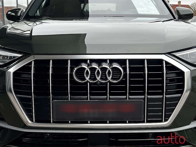 2020' Audi Q3 photo #4