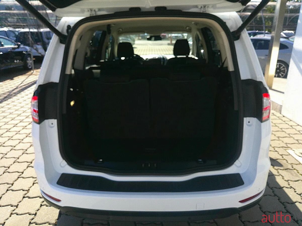 2023' Ford Galaxy photo #4
