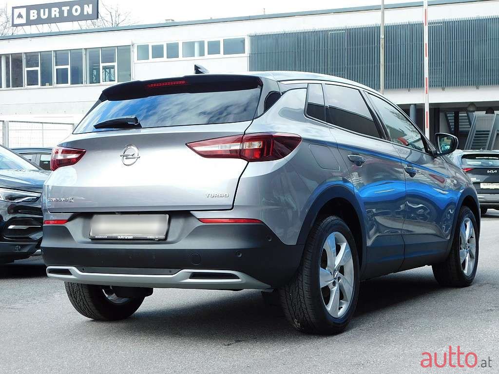 2018' Opel Grandland X photo #5