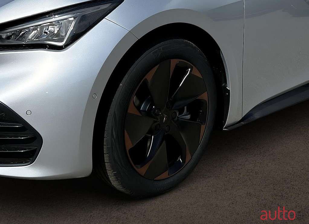 2023' Cupra Born photo #4