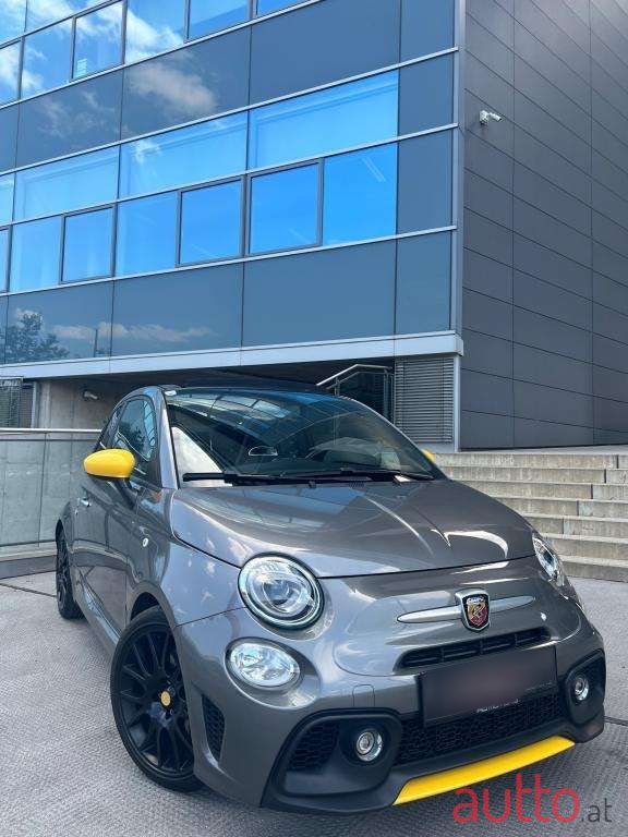 2017' Fiat Abarth 500 photo #1