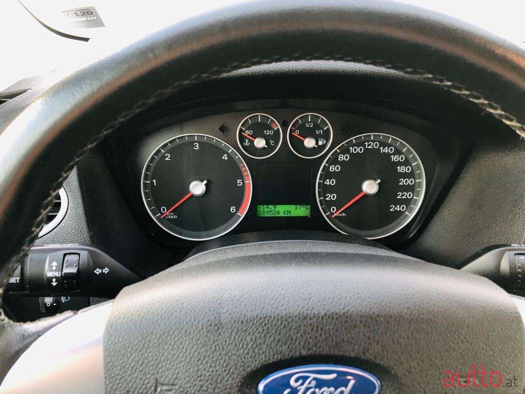 2006' Ford Focus photo #5