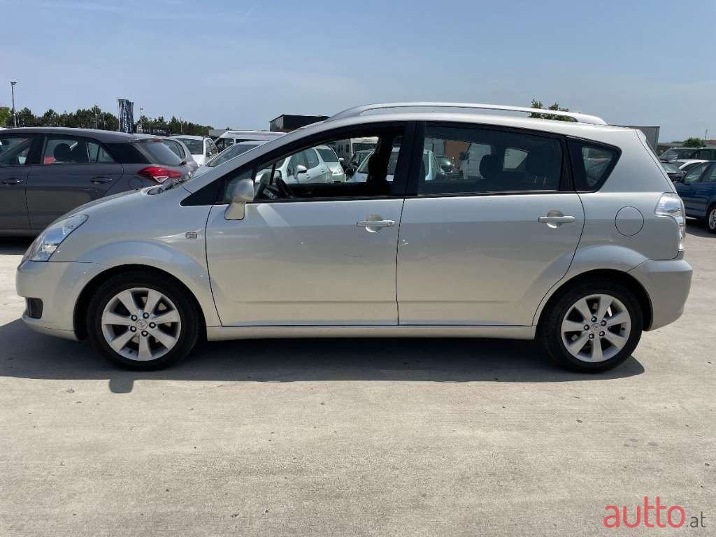 2008' Toyota Corolla photo #2