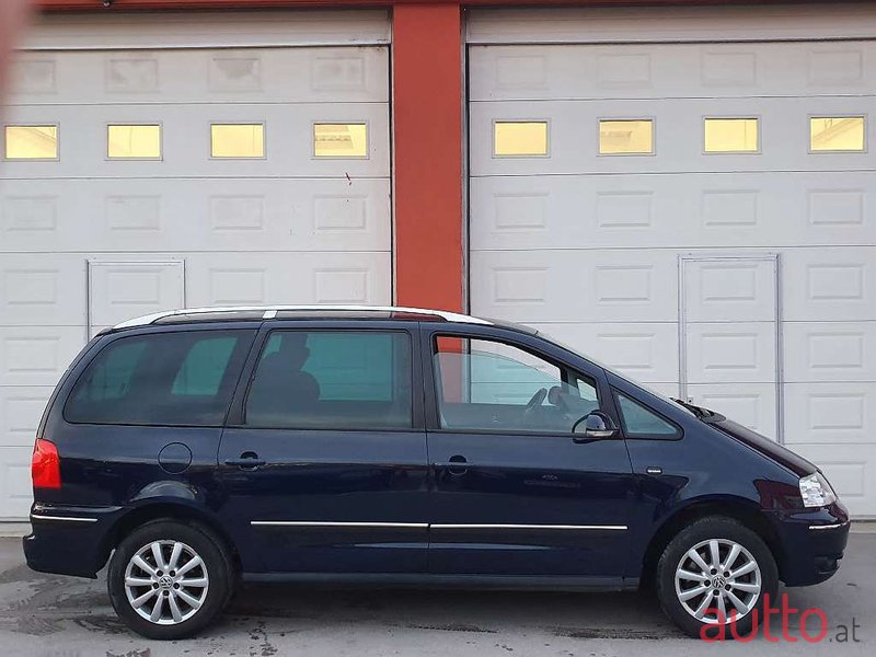 2006' Volkswagen Sharan photo #3