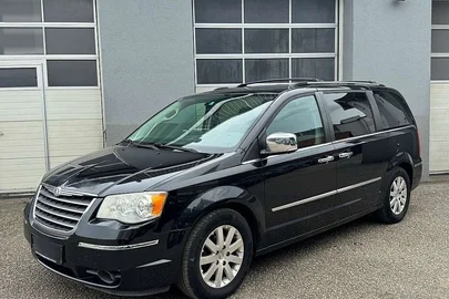 2009' Chrysler Voyager