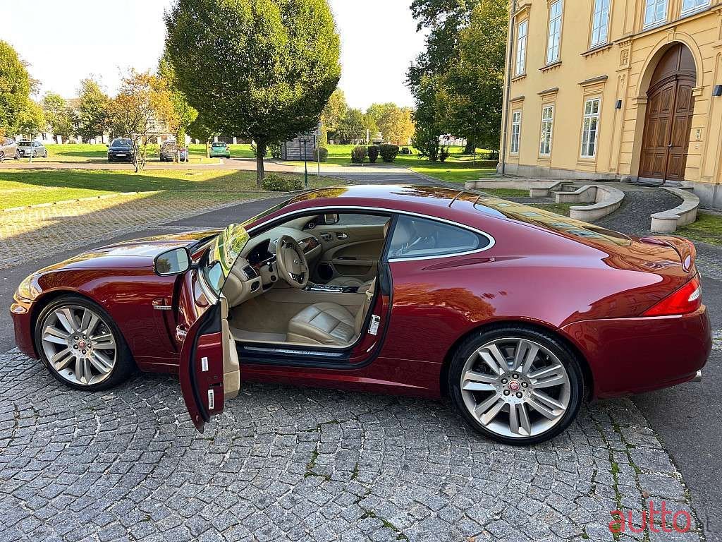 2010' Jaguar XKR photo #1