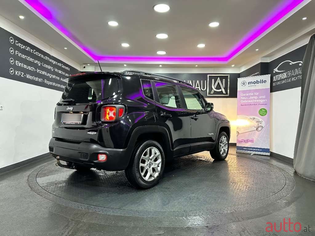 2016' Jeep Renegade photo #6