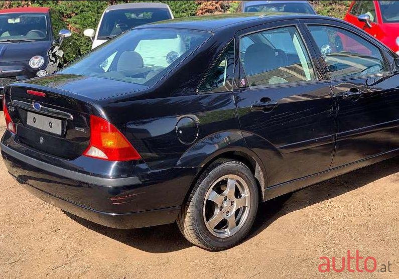 2003' Ford Focus photo #1