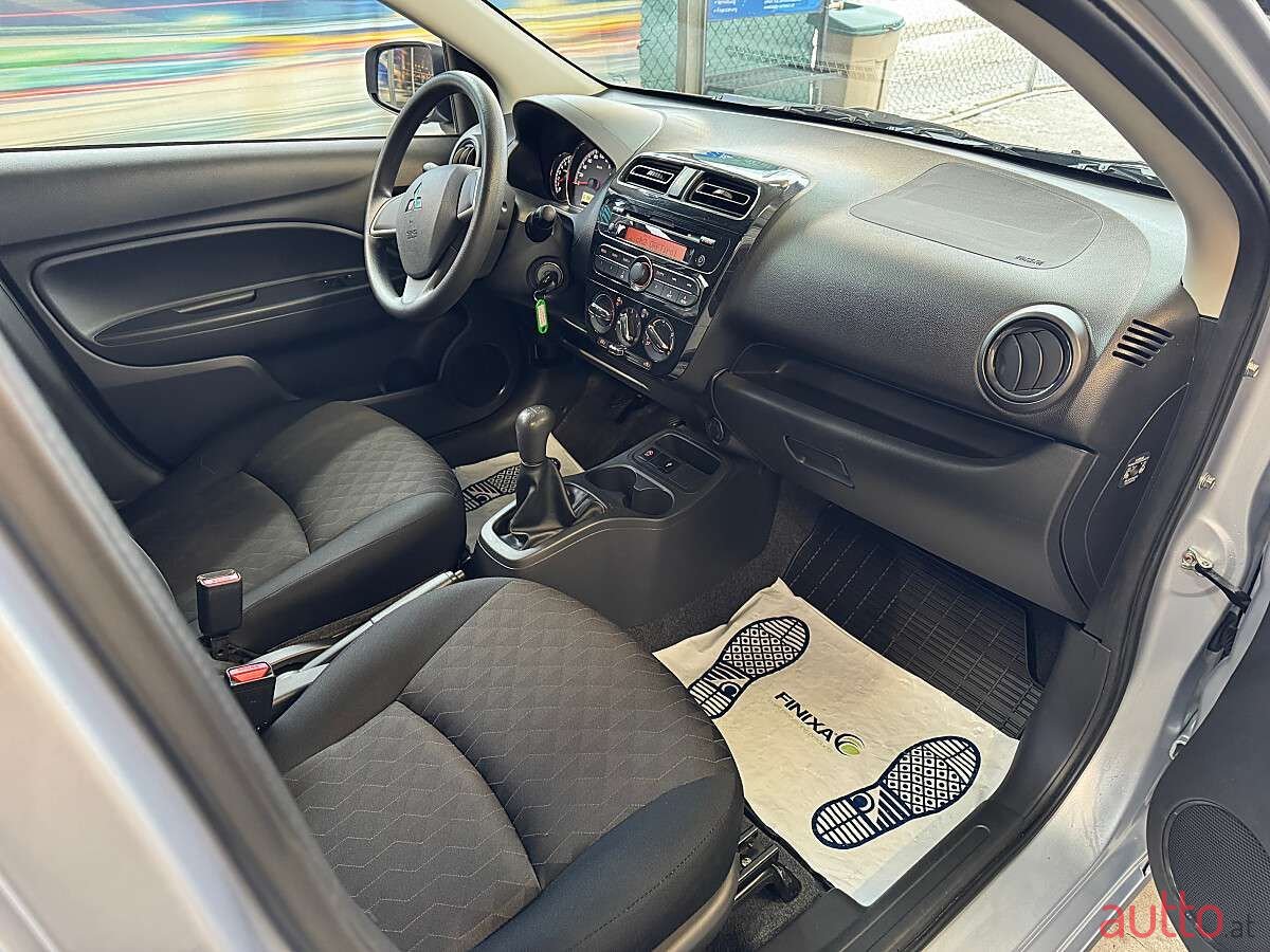 2020' Mitsubishi Space Star photo #4