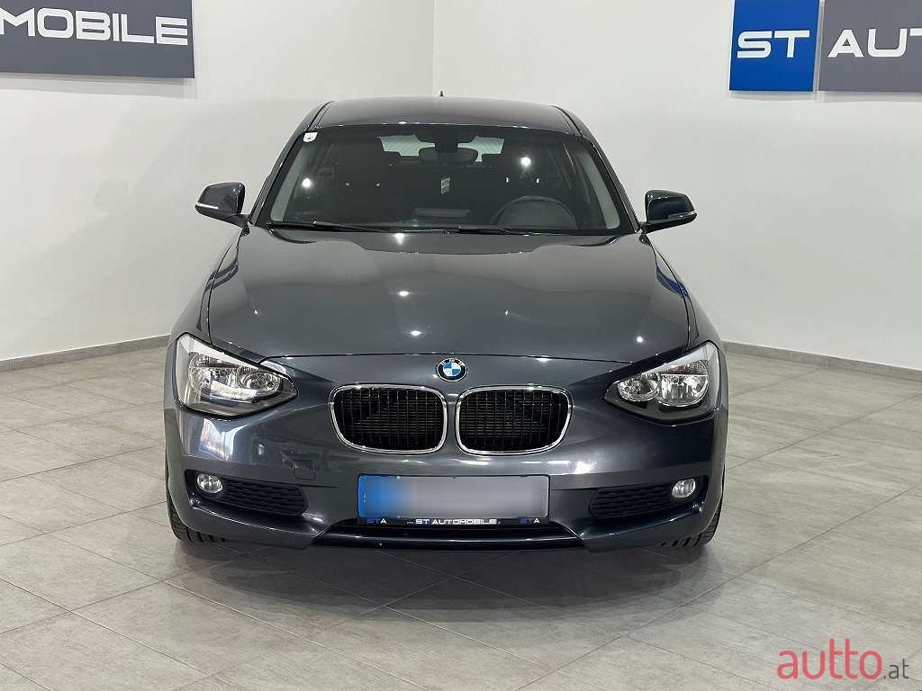 2011' BMW 1Er-Reihe photo #3