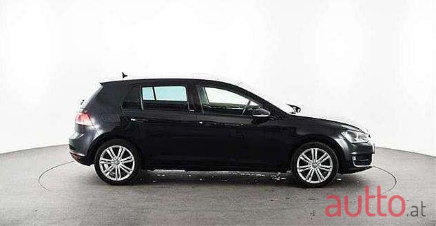 2016' Volkswagen Golf photo #1