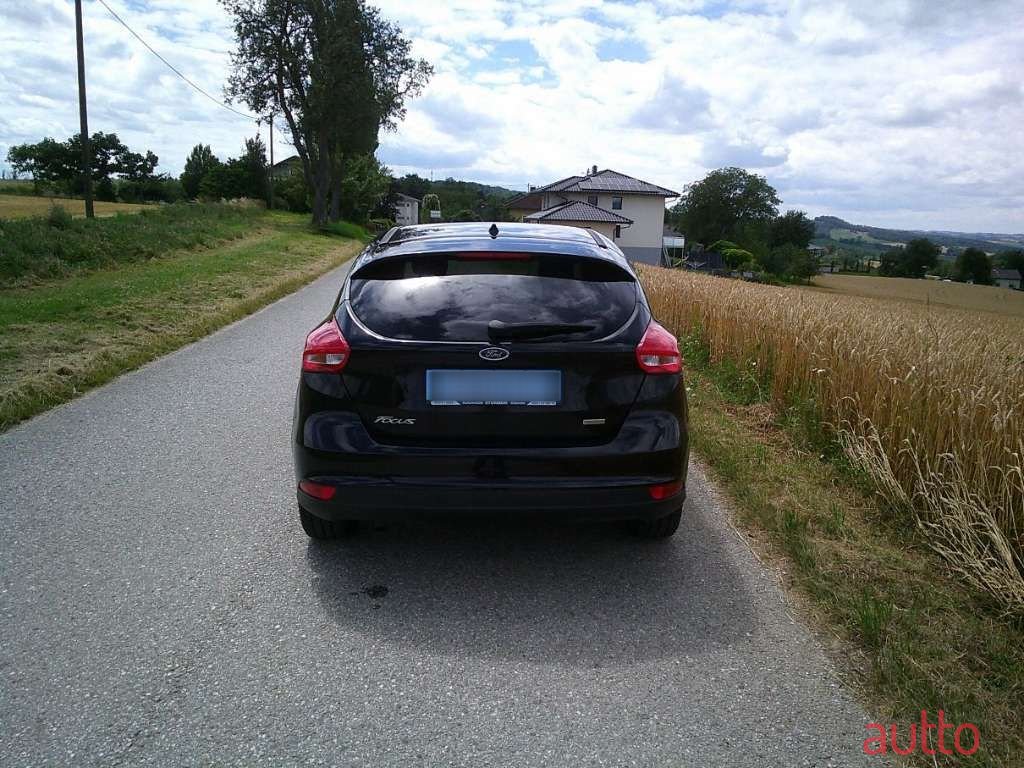 2016' Ford Focus photo #5