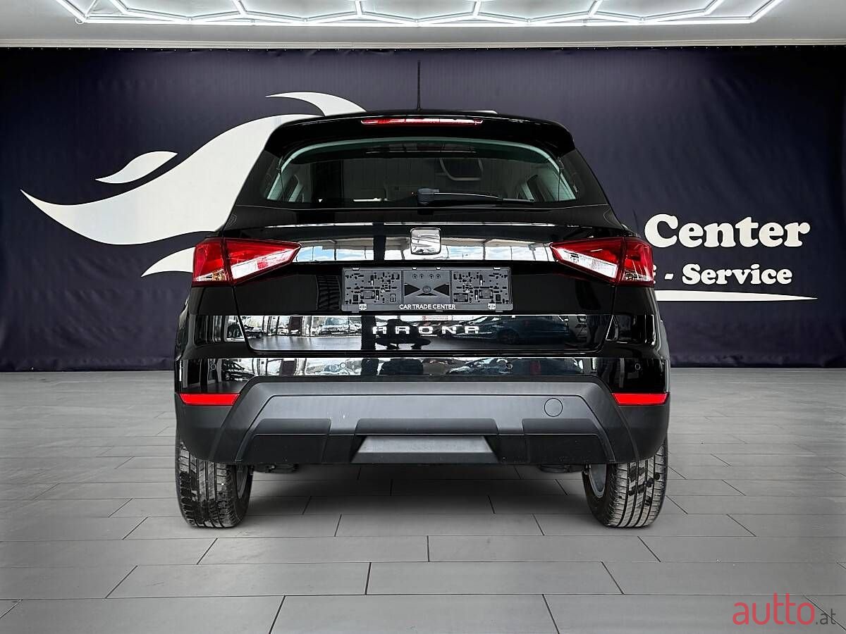 2021' SEAT Arona photo #4