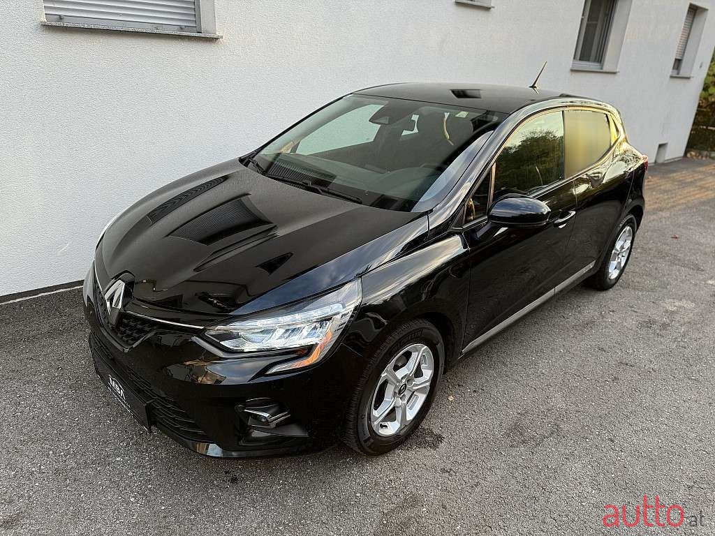 2020' Renault Clio photo #2