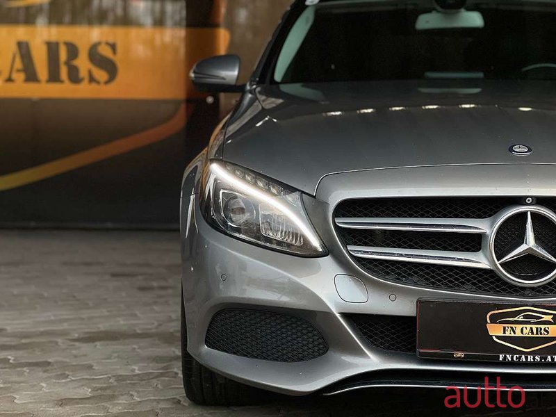 2015' Mercedes-Benz C-Klasse photo #4