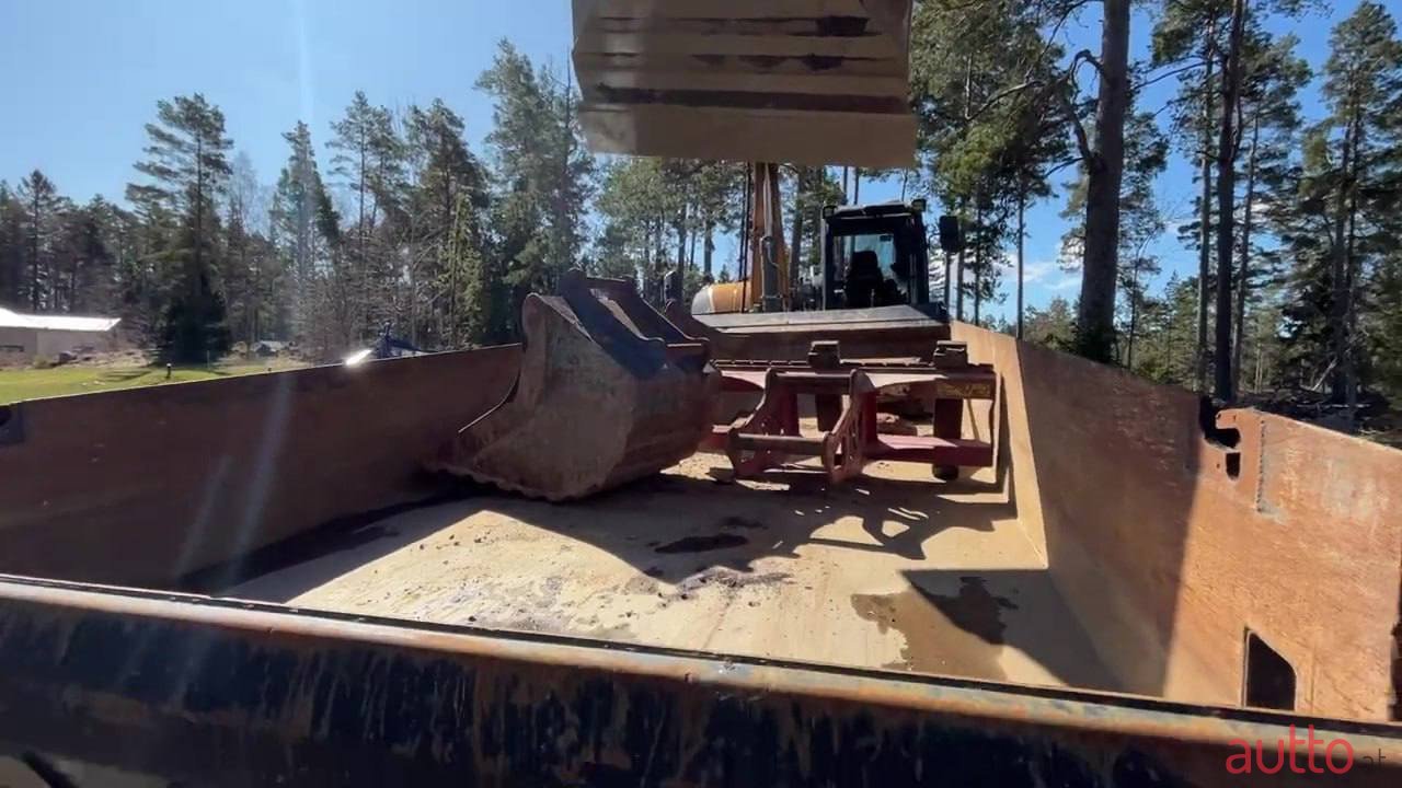 2017' Liebherr A910 Compact Litronic photo #4