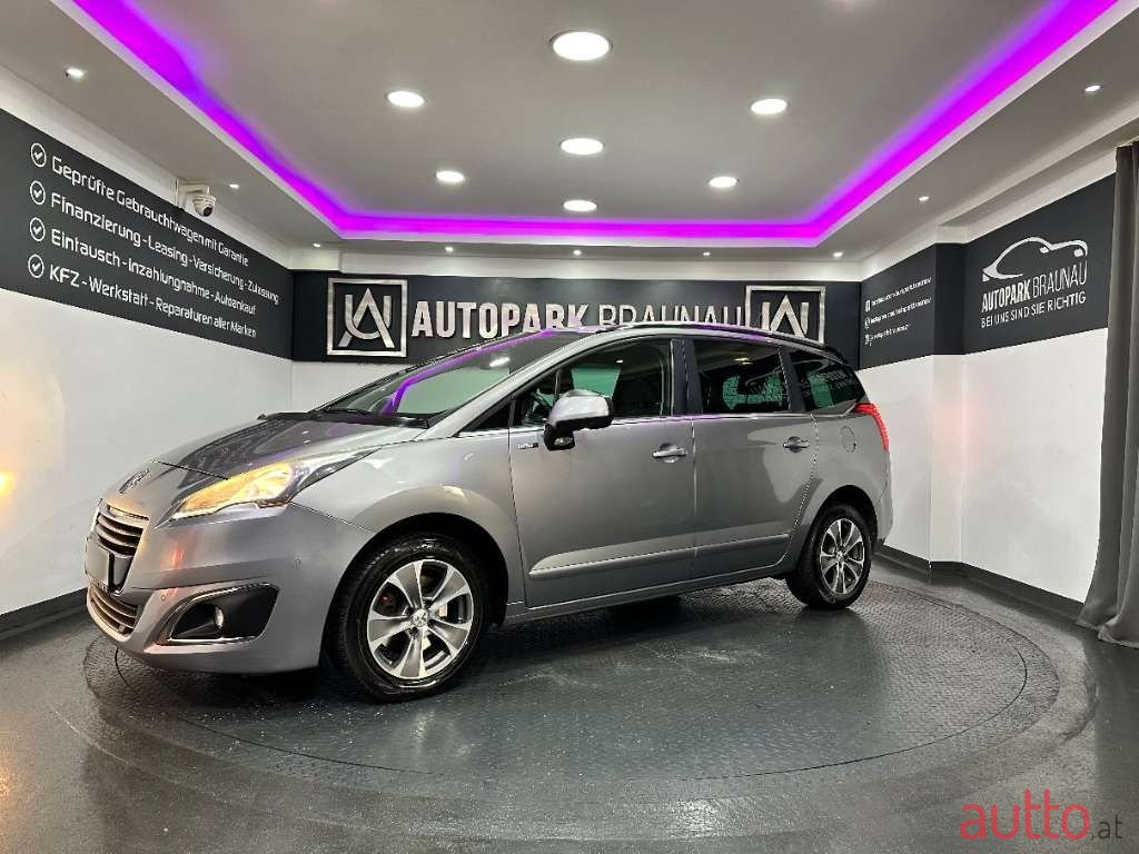 2016' Peugeot 5008 photo #2