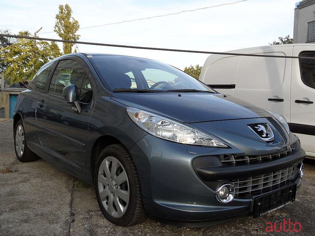 2007' Peugeot 207 photo #2