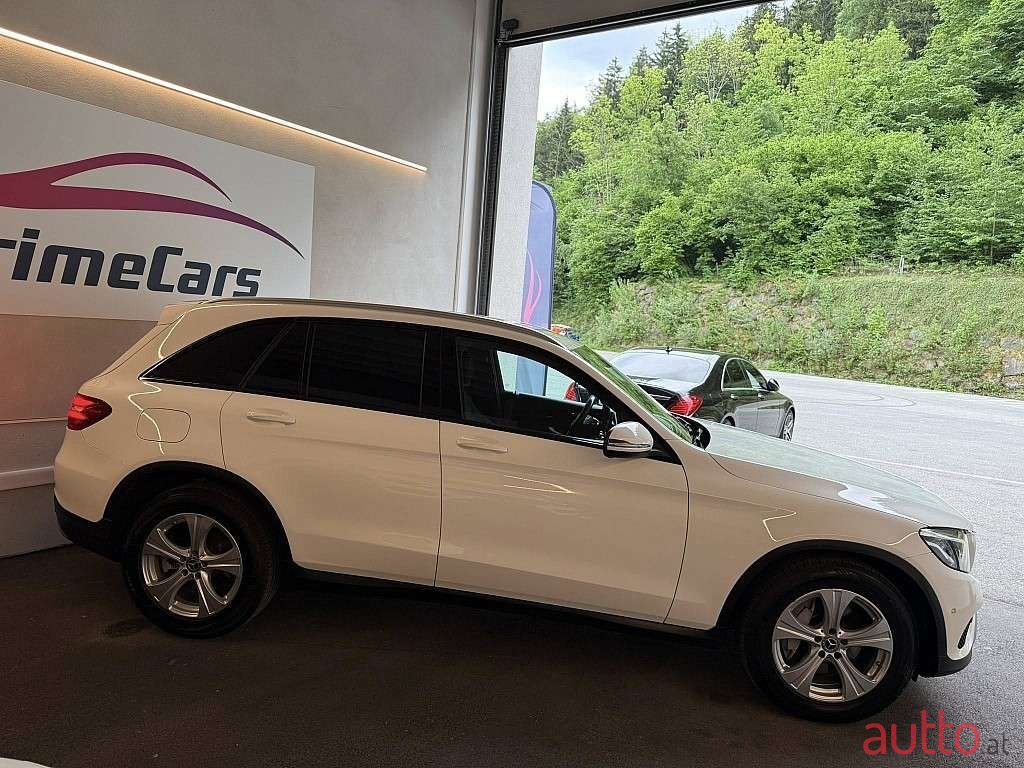 2017' Mercedes-Benz Glc-Klasse photo #6