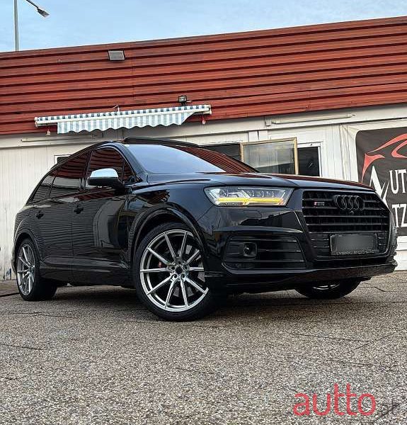 2017' Audi Q7 photo #2