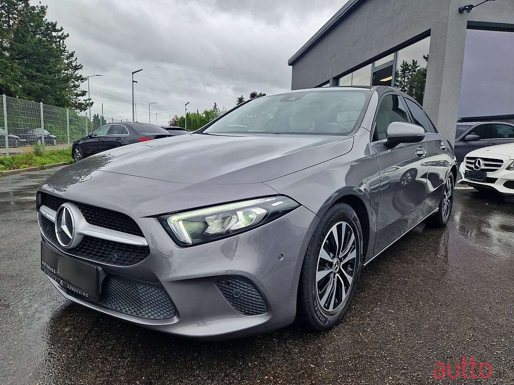 2020' Mercedes-Benz A-Klasse photo #2